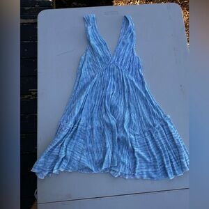 Blue Sleeveless V-Neck Dress